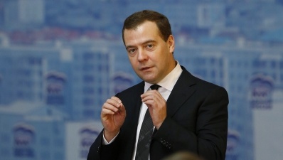 Медведев пригрозил странам Запада ограничением полетов над Россией