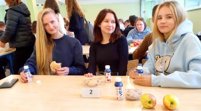 Вместо обеда — продуктовый набор: почему и станет ли питание в нарвских школах лучше?