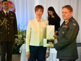 Керсти Кальюлайд вручила в Нарве государственные награды 