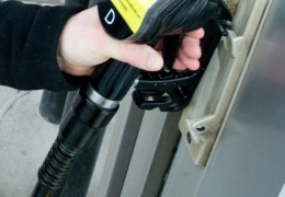 На заправке Olerex в Йысмяэ по ошибке смешали бензин с дизельным топливом 