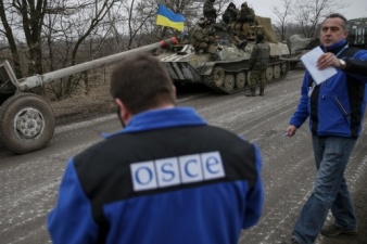 В Донбассе под обстрел попали представители ОБСЕ и журналисты ВГТРК