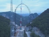  В Китае построили самые большие в мире качели 