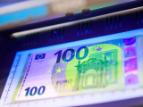 Банк Эстонии представил новые купюры 100 и 200 евро 