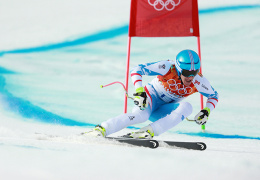  	 Олимпийским чемпионом в скоростном спуске стал австриец Маттиас Майер