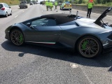  Обидно, досадно: новый Lamborghini разбили через 20 минут после покупки 