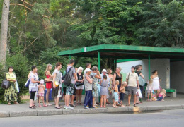 Туристы заполнили бесплатные автобусы между Нарвой и Нарва-Йыэсуу, вытеснив местных жителей