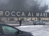 ФОТО: из-за пожара в ТЦ Rocca al Mare в понедельник утром эвакуировали посетителей