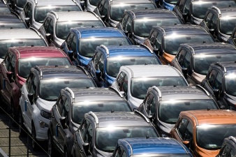 В апреле продажи новых автомобилей в Эстонии снизились на 67%, в Европе - на 76% 