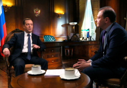 Медведев впервые признал, что правительство готовится к повышению пенсионного возраста  