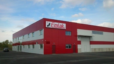 В Нарвском промпарке открывается новый завод по производству лакокрасочных материалов фирмы Emlak 