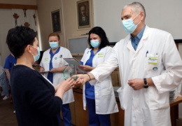 Конфликт поколений усложняет эстонским больницам поиск новых врачей
