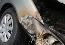 Из-за сгоревшего в Нарве автомобиля возбуждено уголовное дело 