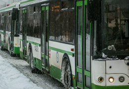 В Вологде автобус зажал дверями ребенка и тащил несколько метров по дороге