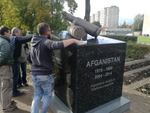 ФОТО: в Нарве открыли мемориал в память о погибших в Афганистане 
