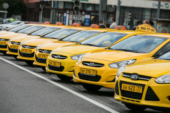 Жительница Ростова вызвала более 30 машин такси на один адрес