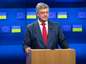 Порошенко снова потребовал ввода миротворцев на всю территорию ДНР и ЛНР 