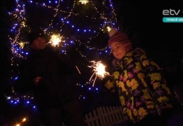 нарвские дети "спасли Новый год" 
