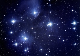 Почему звезды иногда не просто горят, но и подмигивают нам?
