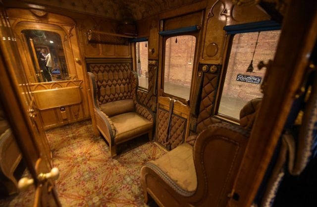 Современным VIP-купе далеко до вагонов королевского поезда 1869 года