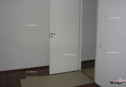 В Нарве арендатор унес из съемной квартиры холодильник, микроволновую печь и даже дверные ручки 