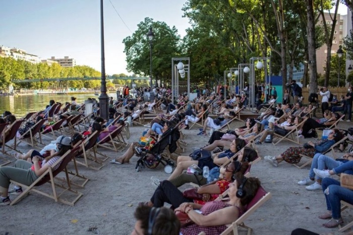 Париж запускает свой пляжный сезон 2020, приспосабливаясь к условиям коронавируса