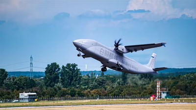 Китайская компания AirWhiteWhale создаёт беспилотный самолёт, способный взять на борт до пяти тонн груза 