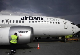Латвия готова продать доли участия в airBaltic Эстонии и Литве
